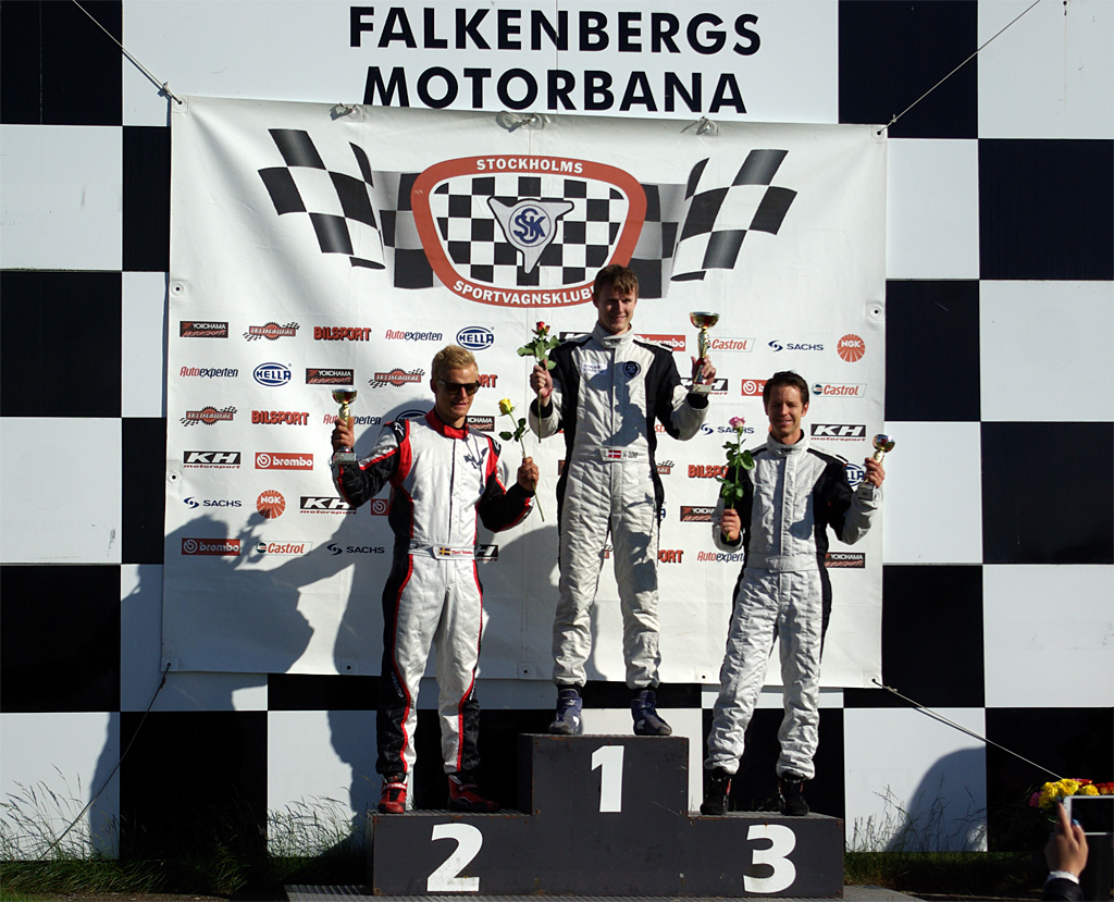 Flere pokaler med hjem til Struer!
(Foto: Christian Dons - Dons Racing)